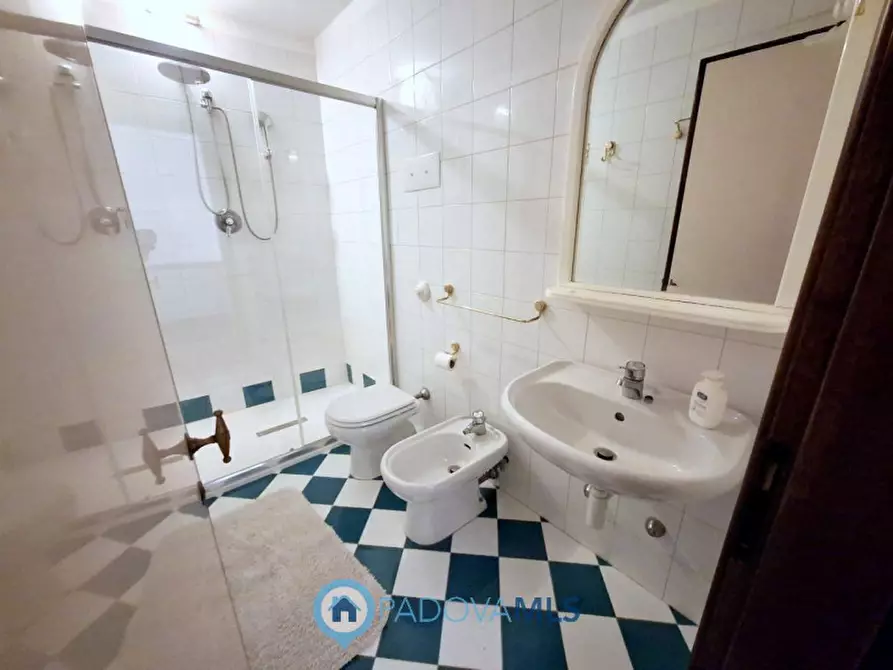 Immagine 34 di Casa indipendente in vendita  in via savonarola a Padova