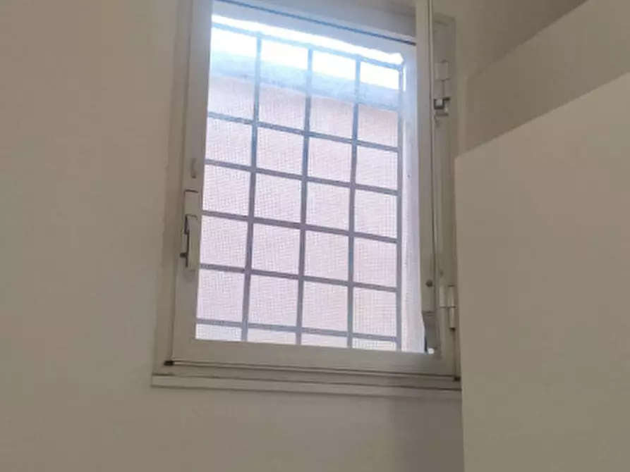 Immagine 9 di Camera in affitto  in Via Turba a Palermo