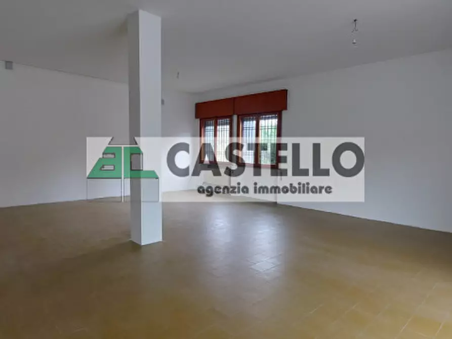 Immagine 2 di Negozio in vendita  in Via Antonio Gramsci 2 a Cadoneghe