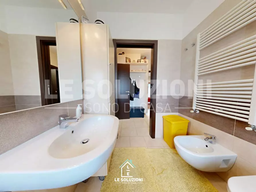 Immagine 15 di Appartamento in vendita  in Via Valentino Dalessandro 8 a Putignano