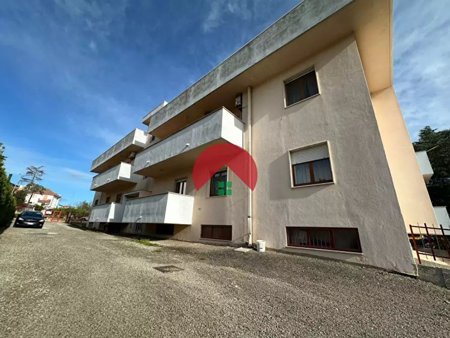 Immagine 1 di Appartamento in vendita  in Via Teodoro Ricciardi a Matera