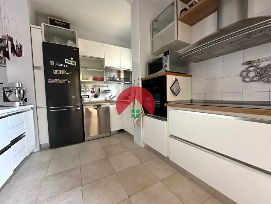 Immagine 10 di Appartamento in vendita  in Via Teodoro Ricciardi a Matera