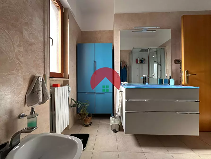 Immagine 21 di Appartamento in vendita  in Via Teodoro Ricciardi a Matera