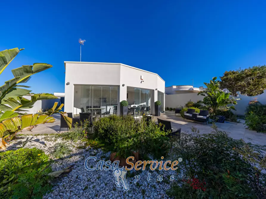Immagine 7 di Villa in vendita  in Via Belgrado a Porto Cesareo