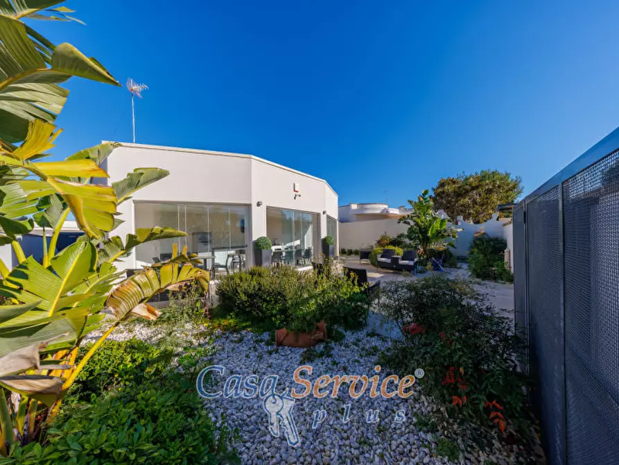 Immagine 40 di Villa in vendita  in Via Belgrado a Porto Cesareo