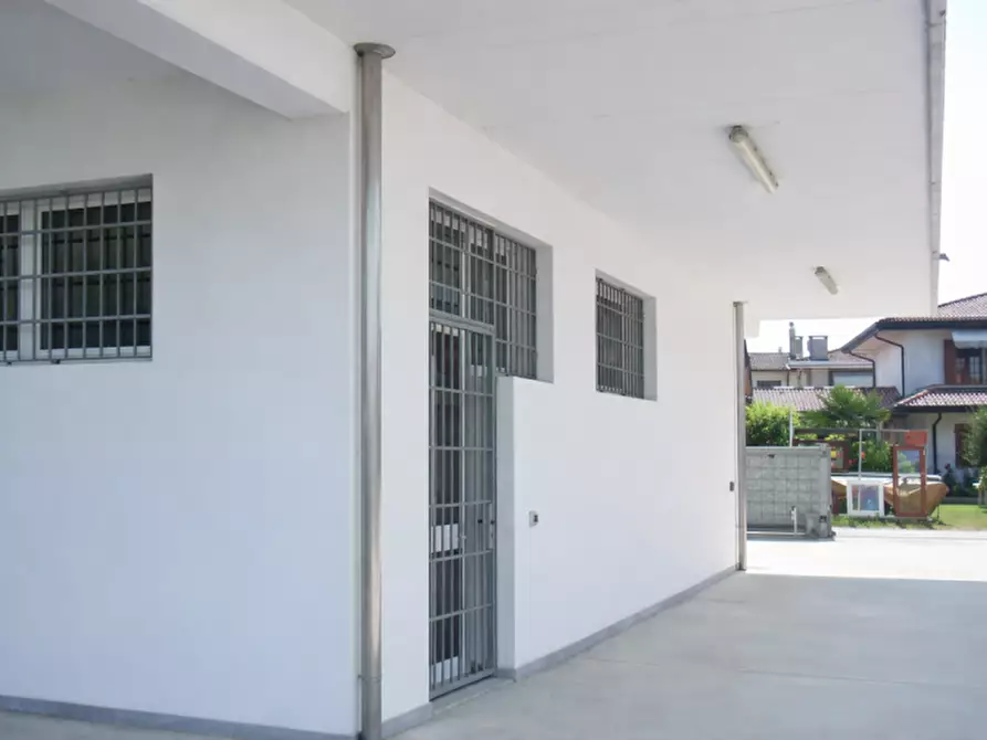 Immagine 2 di Capannone industriale in vendita  in via roma a Campolongo Maggiore