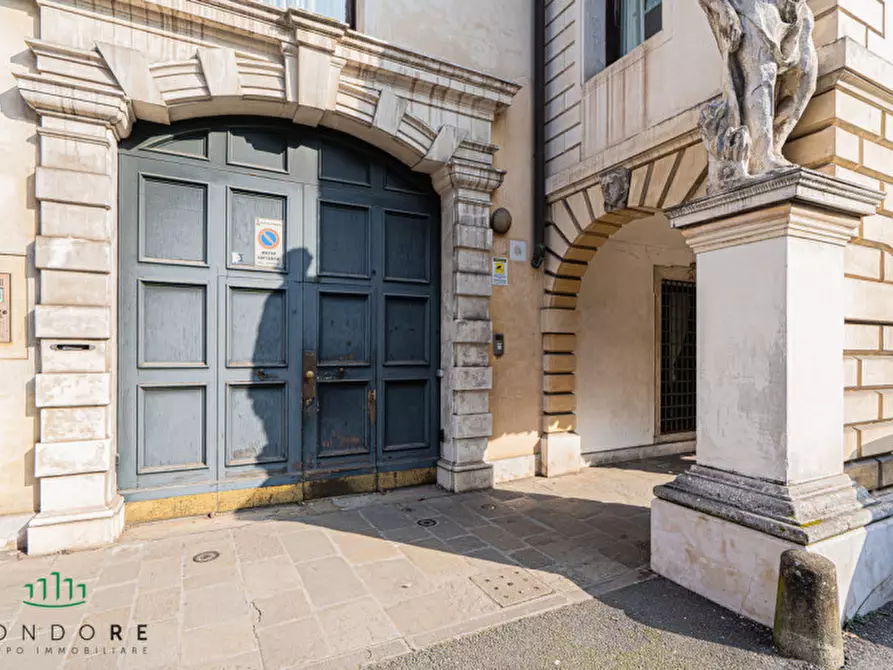 Immagine 4 di Palazzo in affitto  in via Belzoni a Padova