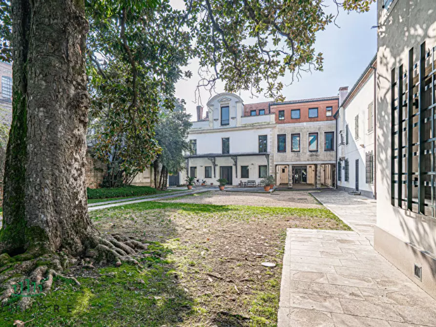 Immagine 20 di Palazzo in affitto  in via Belzoni a Padova