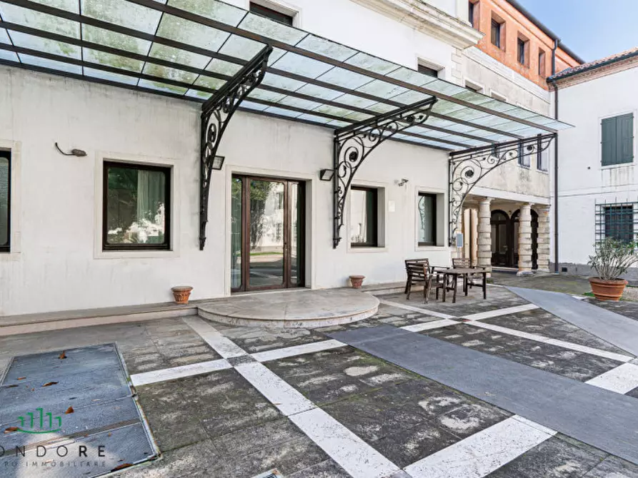 Immagine 23 di Palazzo in affitto  in via Belzoni a Padova