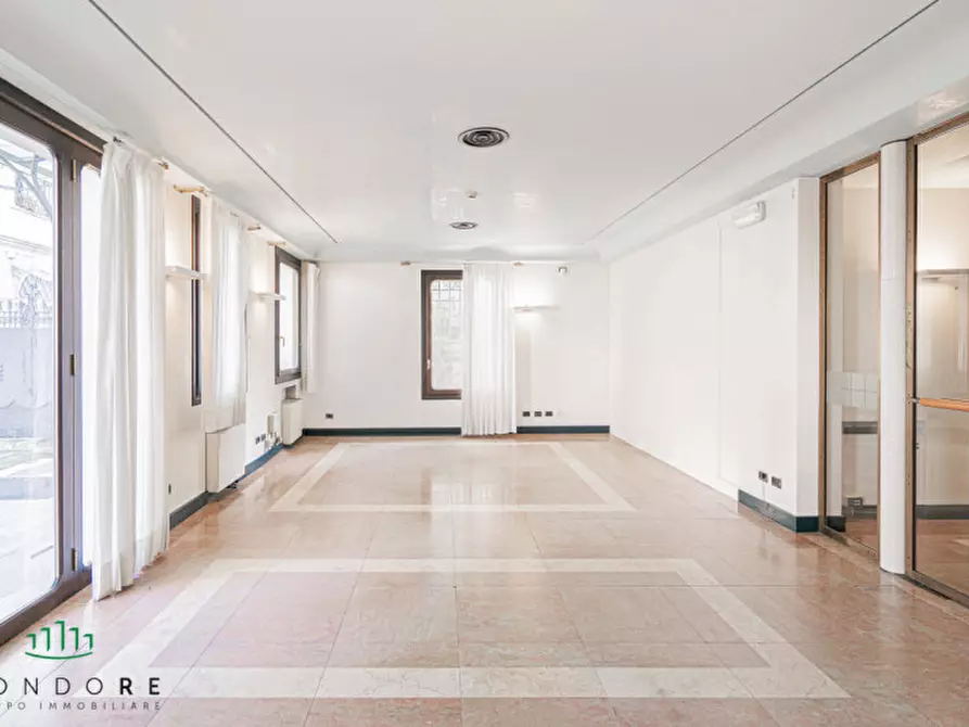 Immagine 36 di Palazzo in affitto  in via Belzoni a Padova