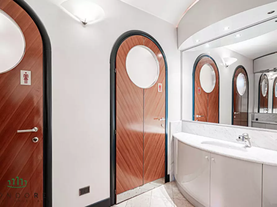 Immagine 42 di Palazzo in affitto  in via Belzoni a Padova