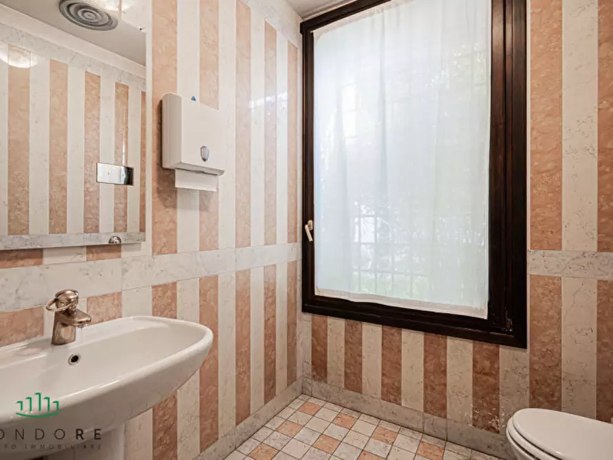 Immagine 43 di Palazzo in affitto  in via Belzoni a Padova