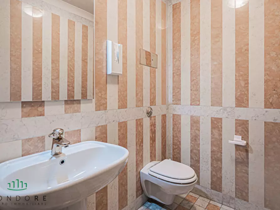 Immagine 44 di Palazzo in affitto  in via Belzoni a Padova