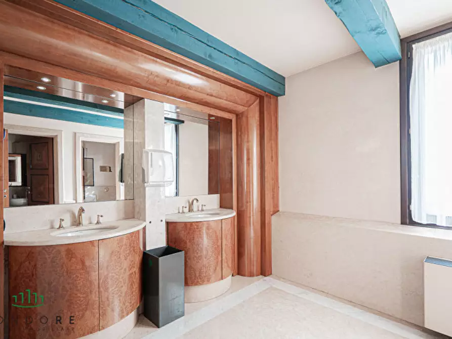 Immagine 61 di Palazzo in affitto  in via Belzoni a Padova