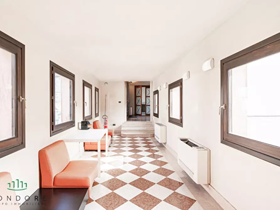 Immagine 130 di Palazzo in affitto  in via Belzoni a Padova