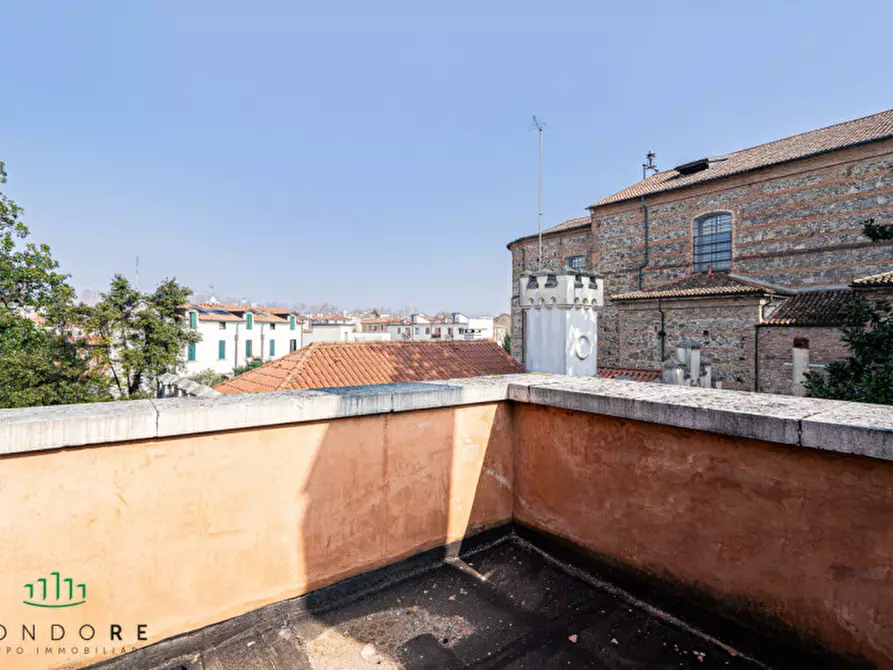 Immagine 136 di Palazzo in affitto  in via Belzoni a Padova