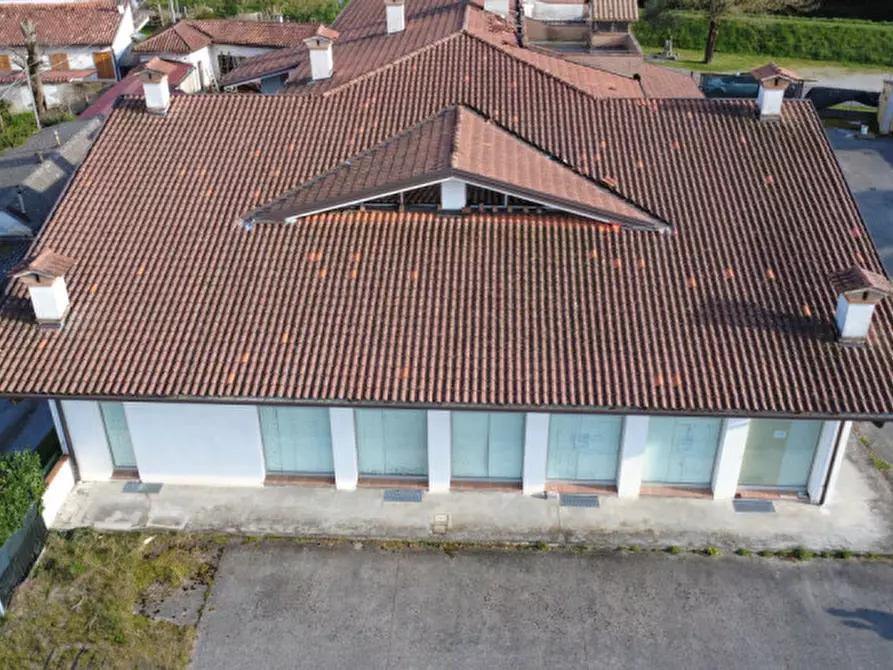 Immagine 7 di Attività commerciale in vendita  in Viale Trieste a Gradisca D'isonzo