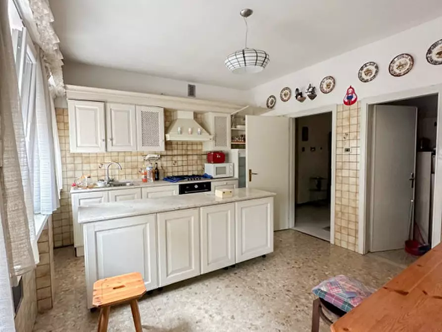 Immagine 1 di Appartamento in vendita  in Piazza General Antonio Cantore a Trento