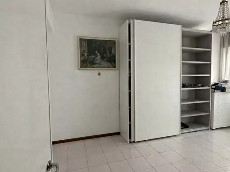 Immagine 3 di Appartamento in vendita  in Piazza General Antonio Cantore a Trento