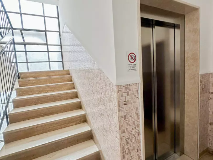 Immagine 13 di Appartamento in vendita  in Piazza General Antonio Cantore a Trento