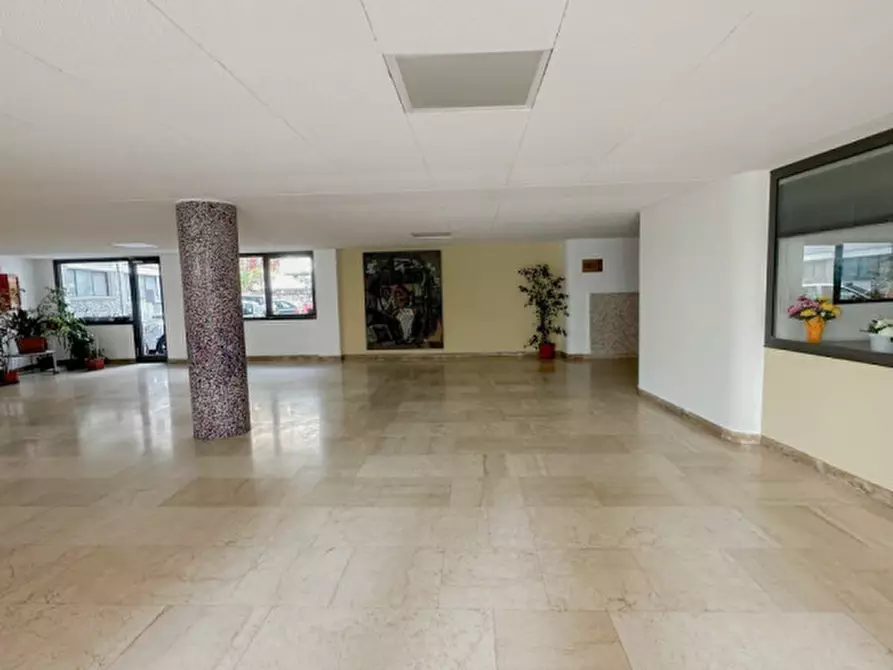 Immagine 14 di Appartamento in vendita  in Piazza General Antonio Cantore a Trento