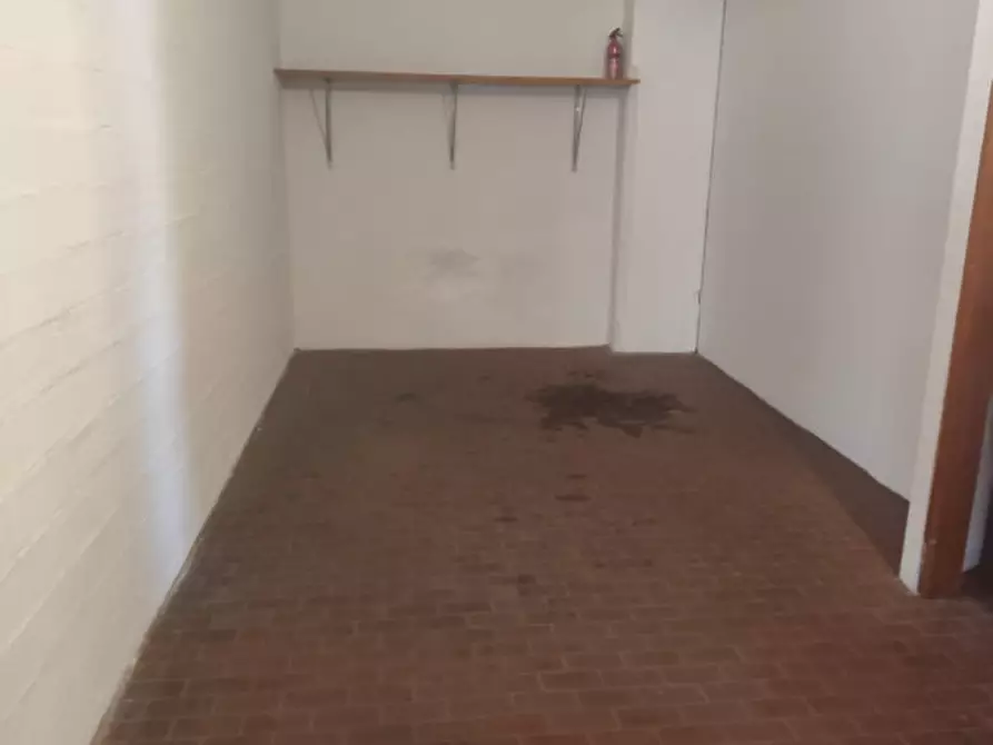 Immagine 3 di Garage in affitto  in Via del Milite Ignoto a Rapallo