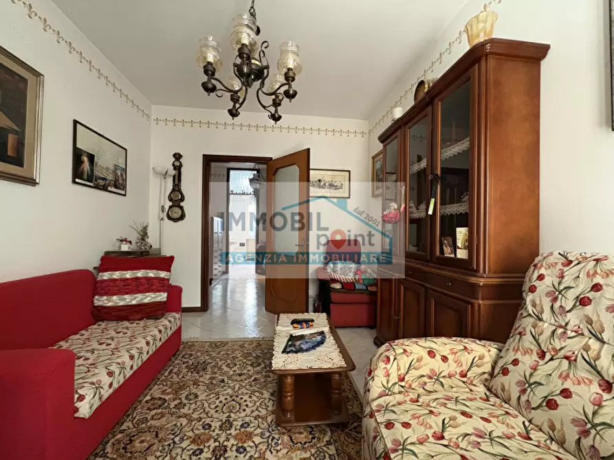 Immagine 4 di Casa bifamiliare in vendita  in Via Sant'Antonio a Veggiano