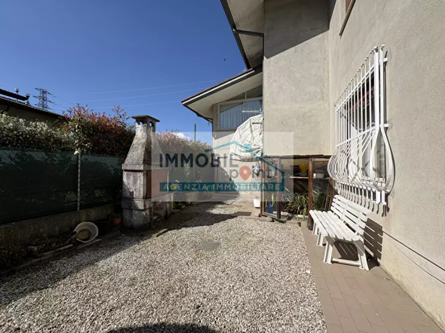 Immagine 15 di Casa bifamiliare in vendita  in Via Sant'Antonio a Veggiano