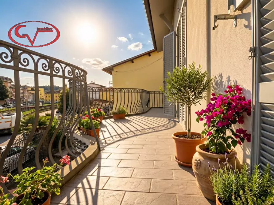 Immagine 2 di Villa in vendita  in Via Giuseppe Verdi a Montevarchi