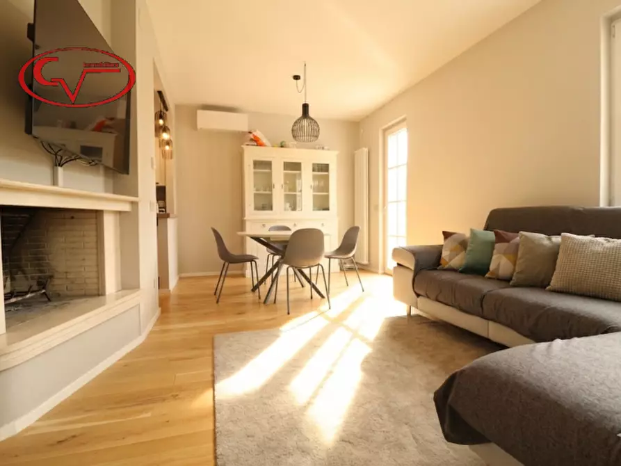 Immagine 3 di Villa in vendita  in Via Giuseppe Verdi a Montevarchi