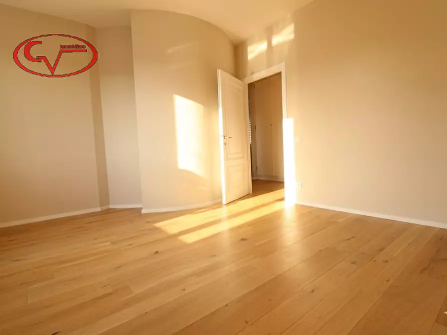 Immagine 18 di Villa in vendita  in Via Giuseppe Verdi a Montevarchi