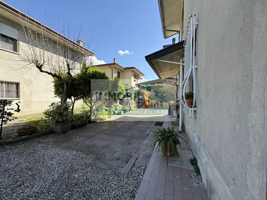 Immagine 16 di Appartamento in vendita  in Via Sant'Antonio a Veggiano