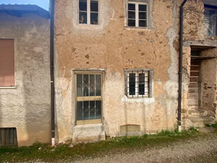 Immagine 2 di Villetta a schiera in vendita  in CONTRA' BERNARDI 8 a Valli Del Pasubio