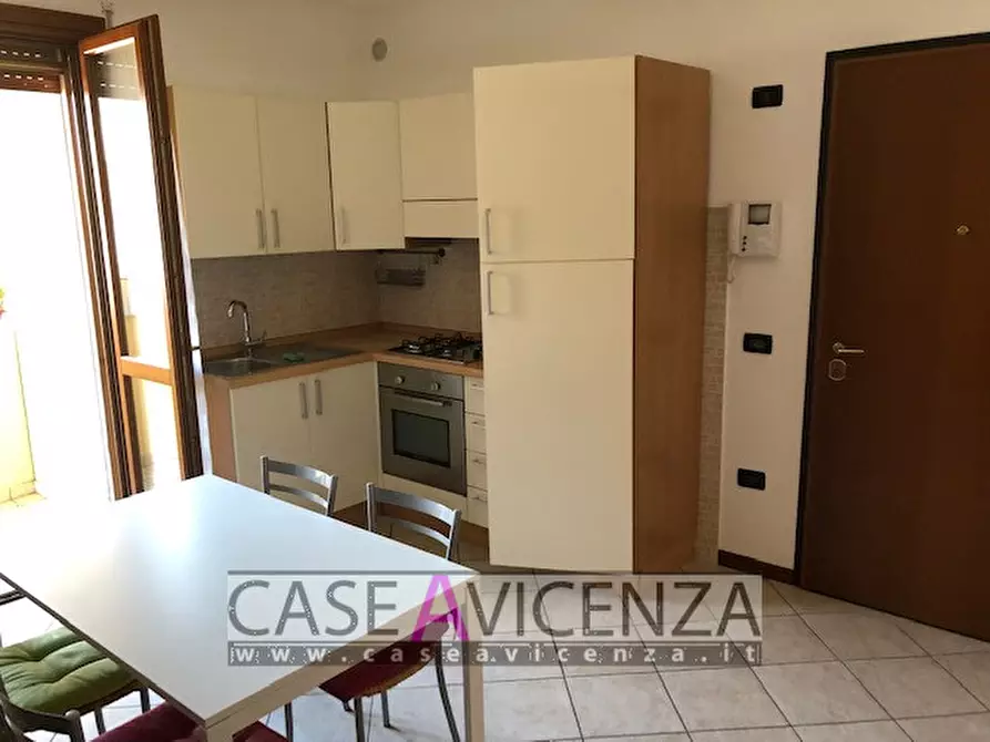 Immagine 4 di Appartamento in affitto  in Via Roma a Camisano Vicentino