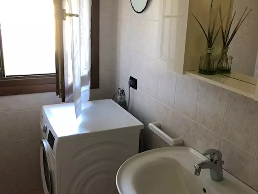 Immagine 6 di Appartamento in affitto  in Via Roma a Camisano Vicentino