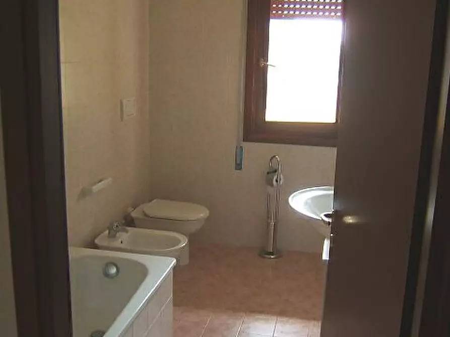 Immagine 34 di Appartamento in affitto  in Via Roma a Camisano Vicentino