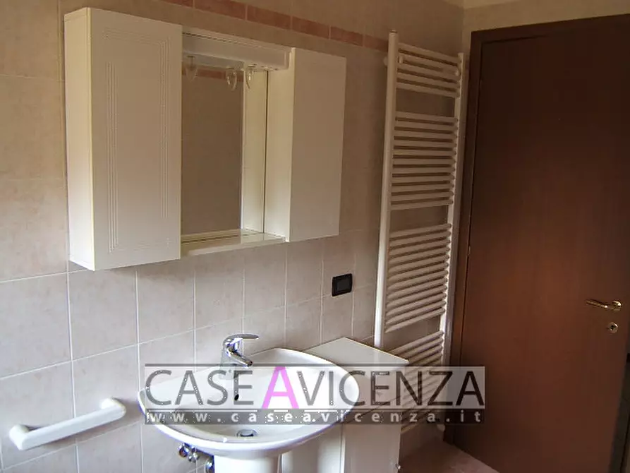 Immagine 35 di Appartamento in affitto  in Via Roma a Camisano Vicentino