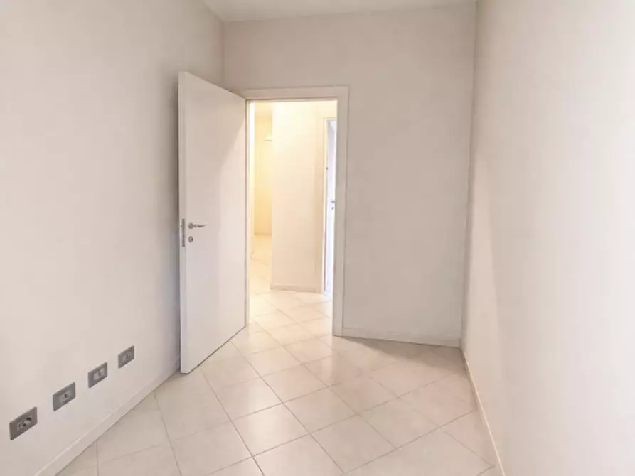 Immagine 8 di Appartamento in vendita  in VIA MARTIRI LIBERAZIONE 36 a Parma