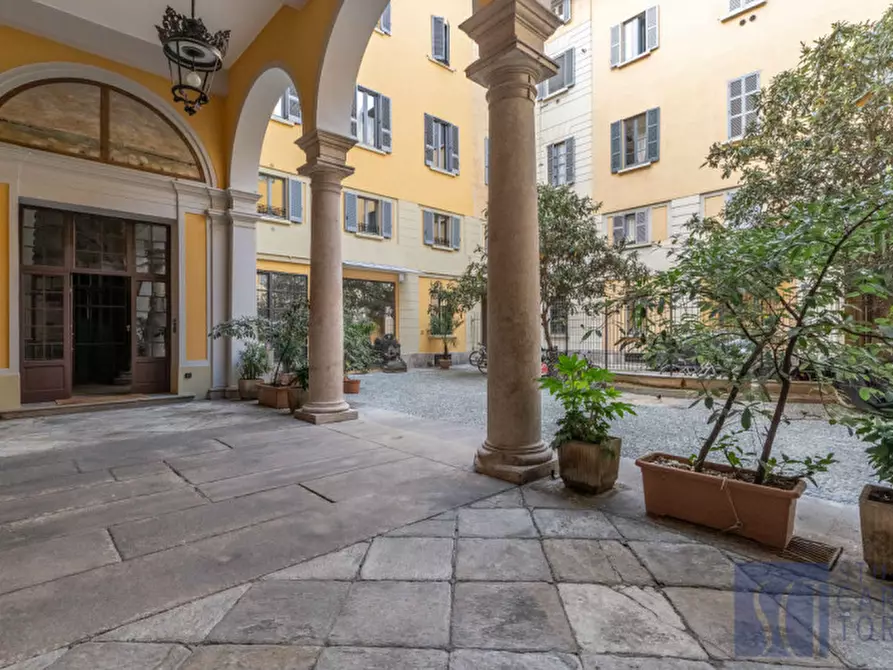 Immagine 2 di Appartamento in vendita  in VIA VIGEVANO, 6 a Milano