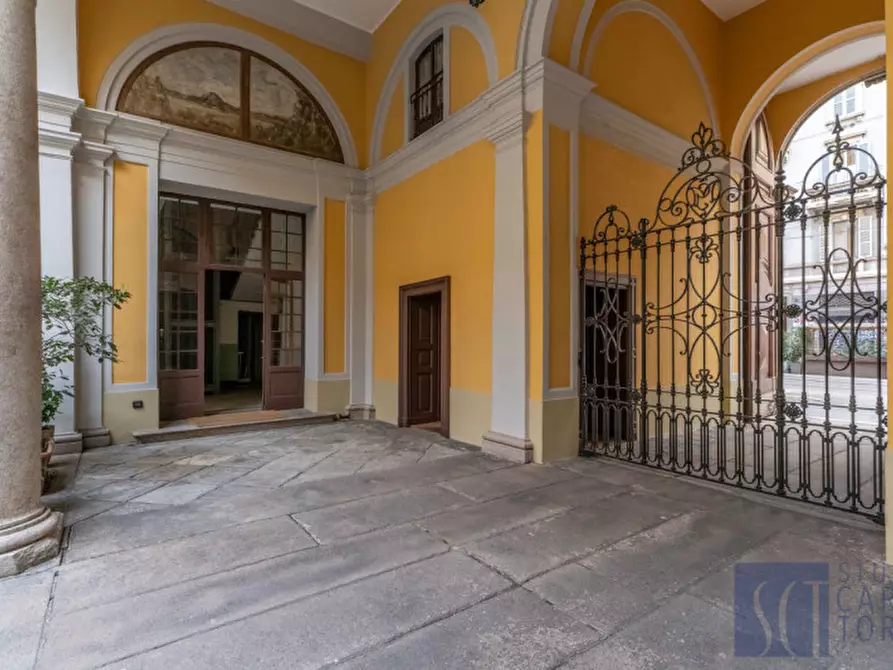 Immagine 3 di Appartamento in vendita  in VIA VIGEVANO, 6 a Milano