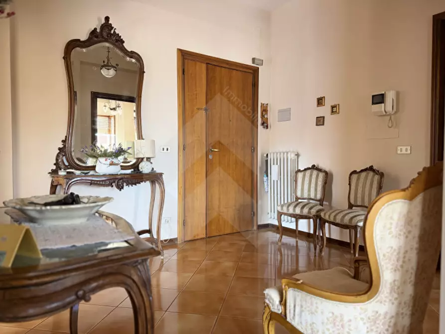 Immagine 2 di Appartamento in vendita  in Via Napoli a Andria