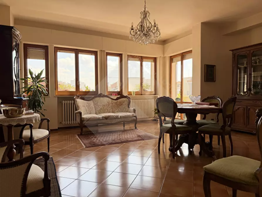 Immagine 3 di Appartamento in vendita  in Via Napoli a Andria