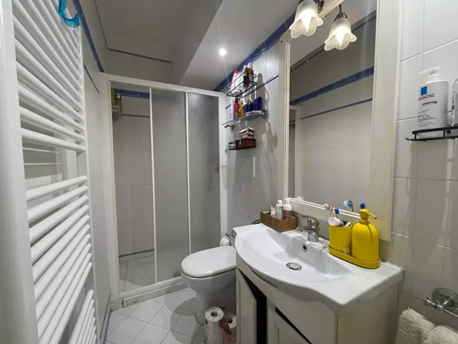 Immagine 9 di Appartamento in vendita  in via parigi 7 a Bologna