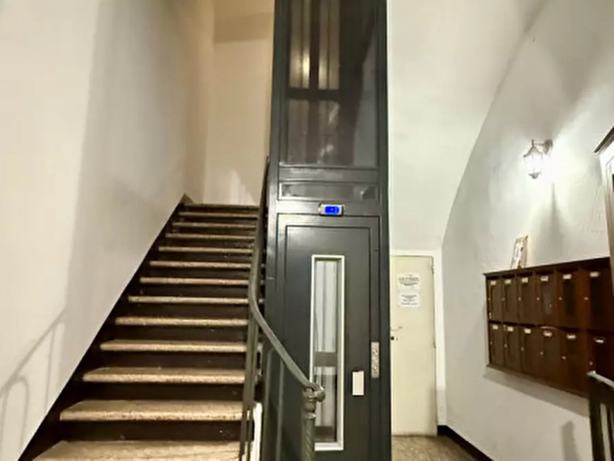 Immagine 11 di Appartamento in vendita  in via parigi 7 a Bologna