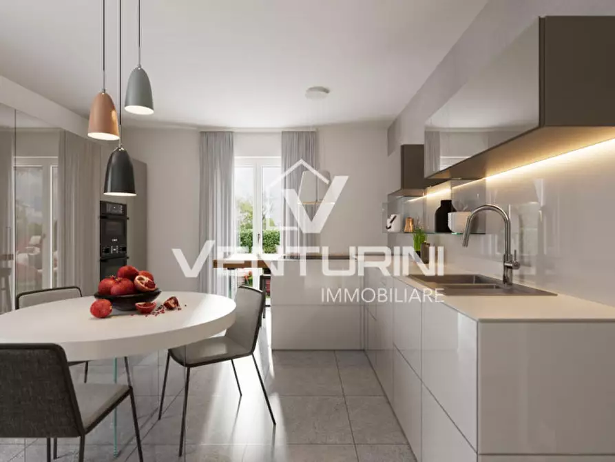 Immagine 1 di Appartamento in vendita  in Via Pianello del Lario a Roma