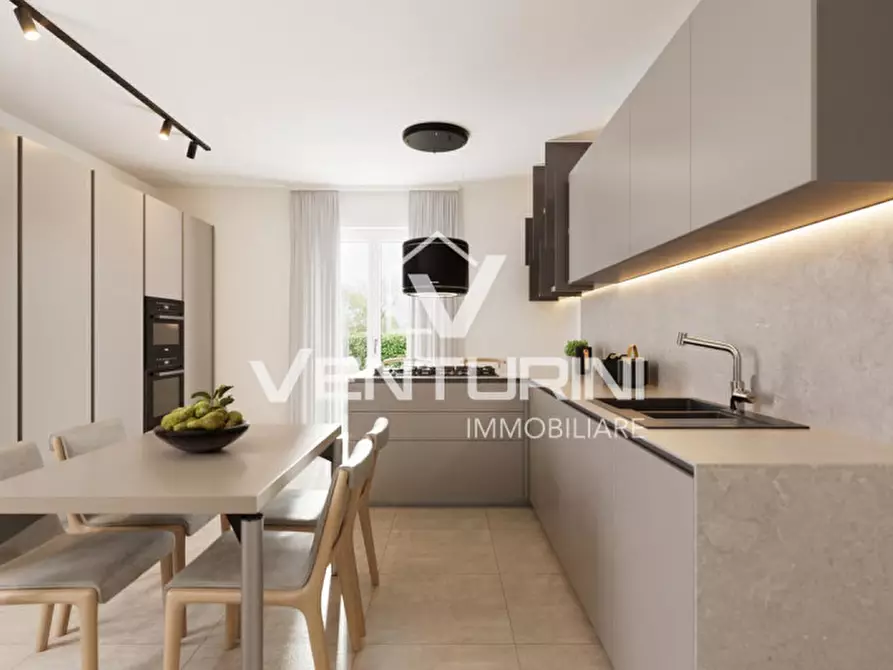 Immagine 4 di Appartamento in vendita  in Via Pianello del Lario a Roma