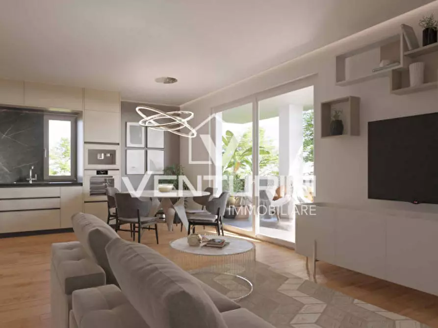 Immagine 6 di Appartamento in vendita  in Via Pianello del Lario a Roma