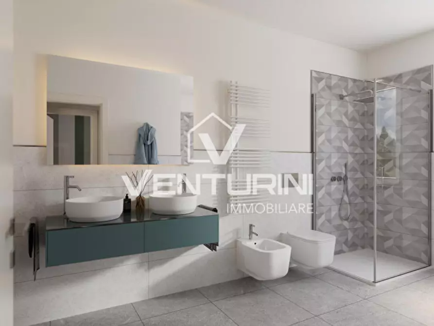 Immagine 12 di Appartamento in vendita  in Via Pianello del Lario a Roma