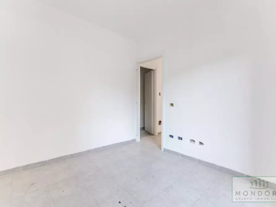 Immagine 9 di Appartamento in vendita  in Via Padre Merolla a Roma