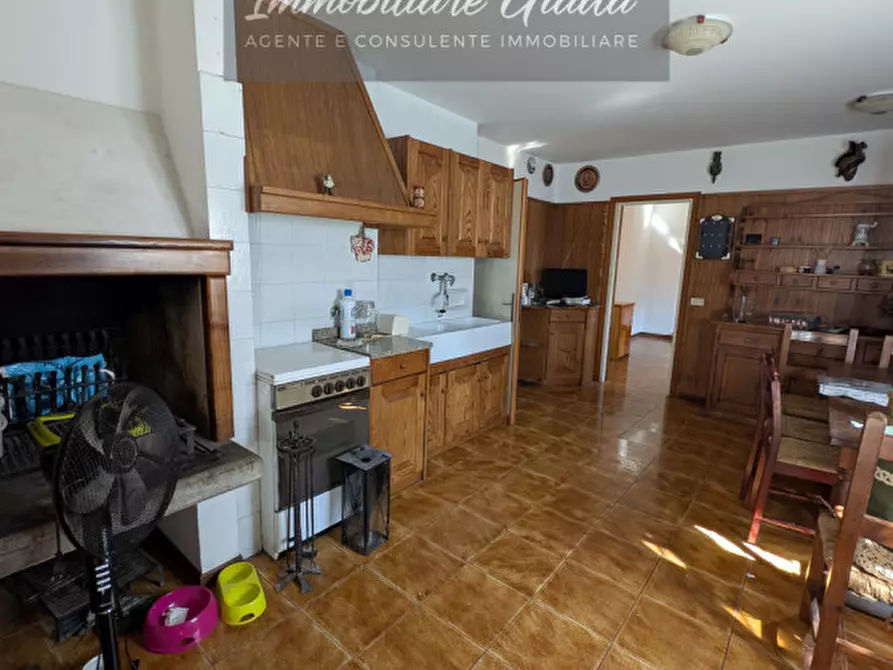 Immagine 9 di Casa indipendente in vendita  a Vittorio Veneto